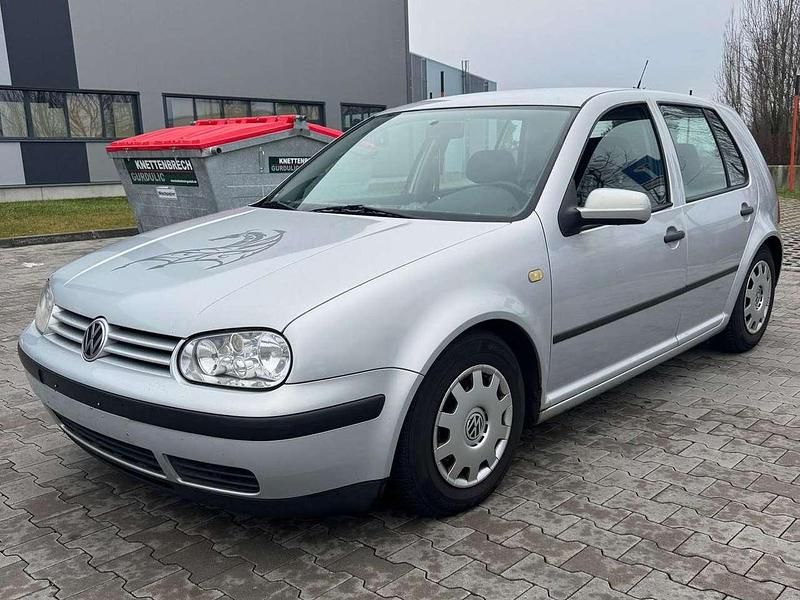 Gebraucht VW Golf IV 101 PS (74 kW) 2001 Silber Kleinwagen