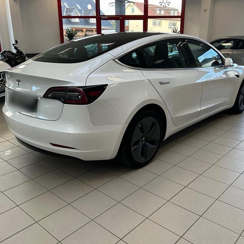 Gebraucht Tesla Model 3 189 kW (258 PS) 2020 Weiß Limousine
