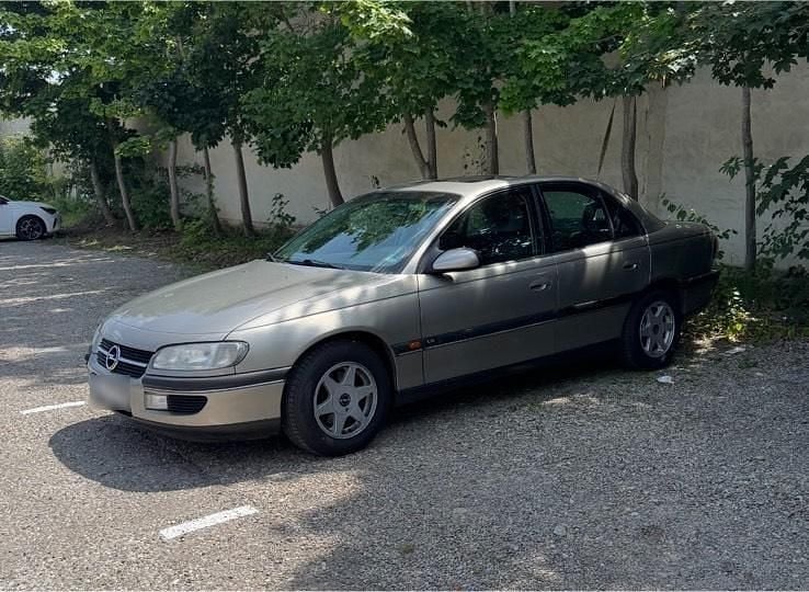 Gebraucht Opel Omega 136 PS (100 kW) 1997 Grau Limousine