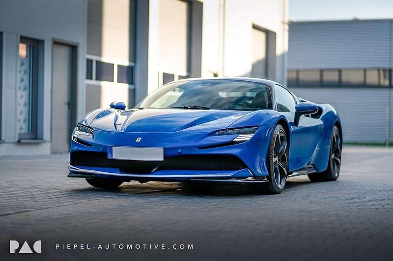 Gebraucht Ferrari SF90 1001 PS (736 kW) 2022 Blau Coupé