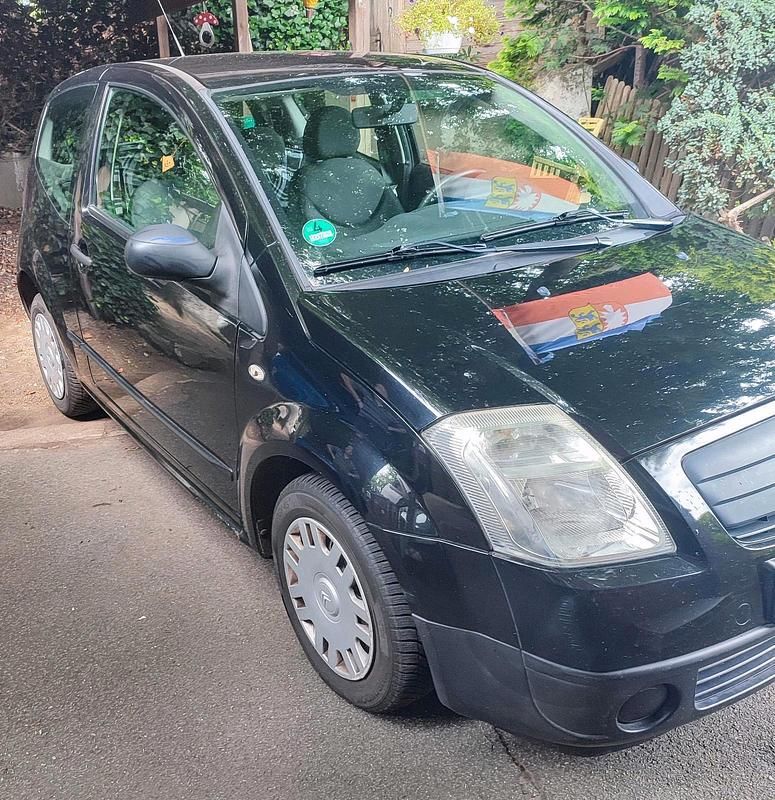 Schwarz Gebraucht 2008 Citroën C2 Kleinwagen | 1.680 € (Fairer Preis) - Bild 1/4