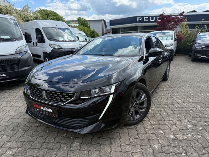 Schwarz (metallic) Gebraucht 2021 Peugeot 508 GT Limousine | 22.950 € (Fairer Preis) - Bild 1/4
