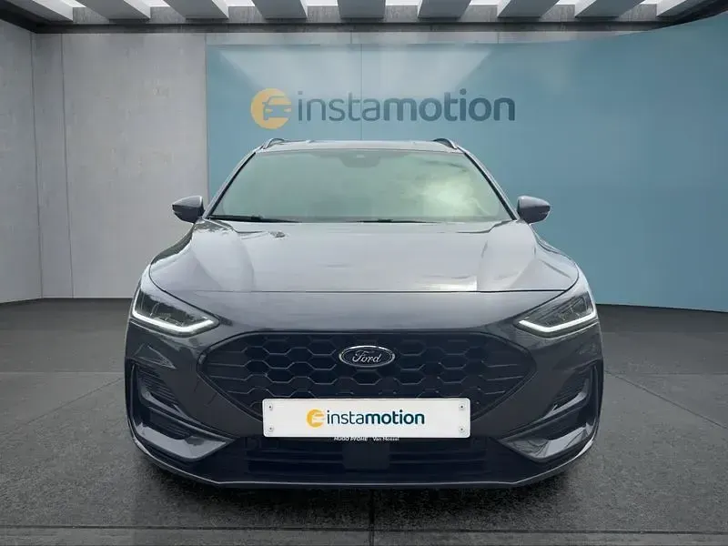 Gebraucht Ford Focus 155 PS (114 kW) 2025 Grau Kombi