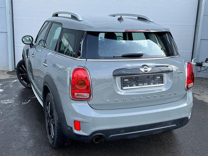 Gebraucht Mini One Countryman 102 PS (75 kW) 2018 Grau SUV