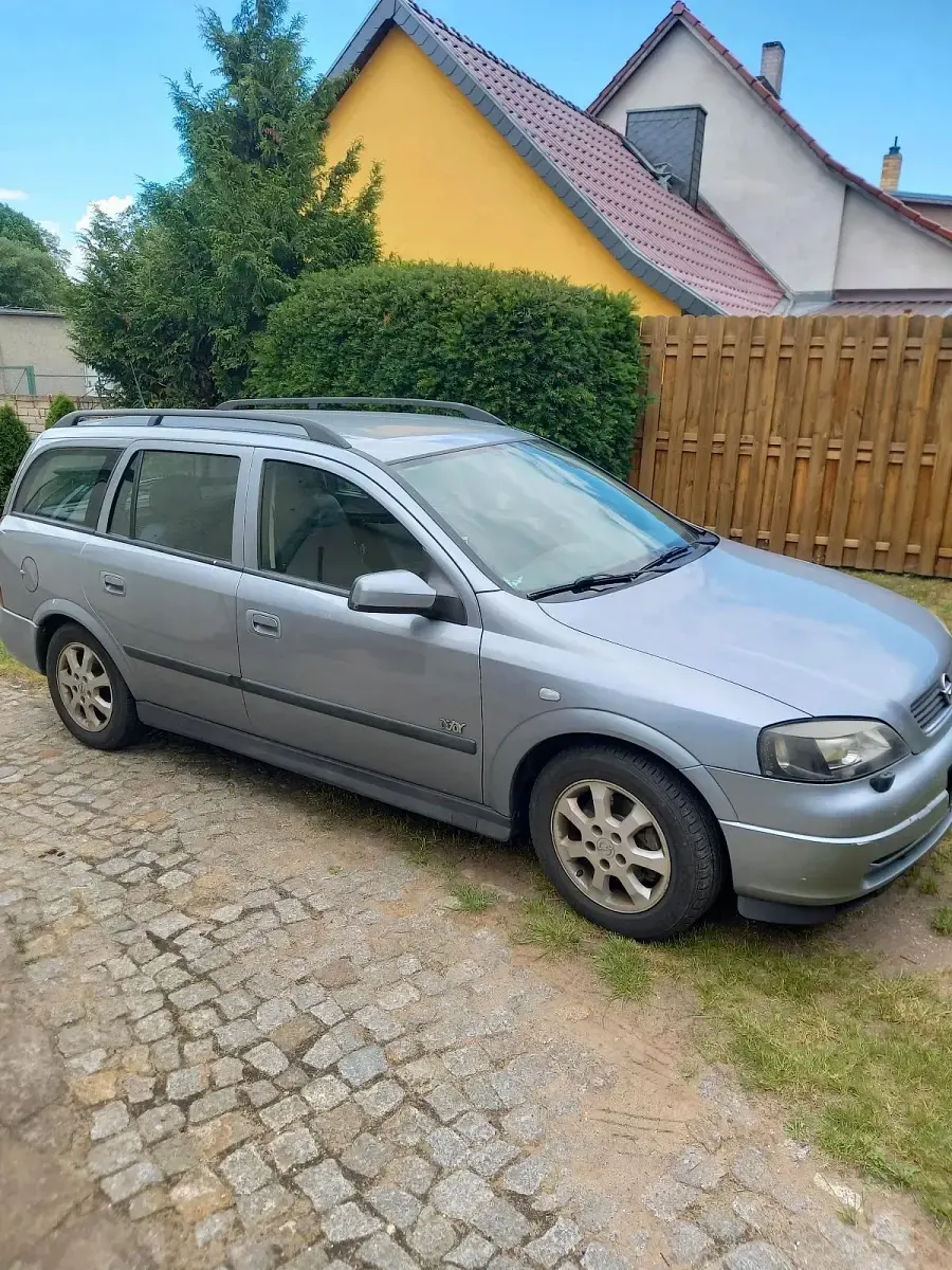 Gebraucht Opel Astra 125 PS (91 kW) 2003 Silber Kombi