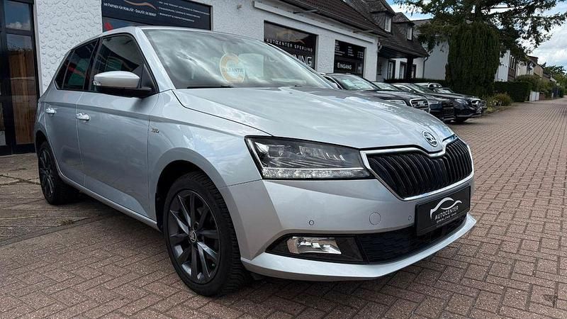 Silber Gebraucht 2019 Skoda Fabia Soleil Limousine | 13.999 € (Fairer Preis) - Bild 1/4