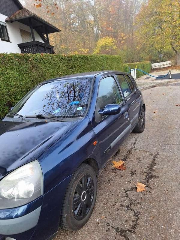 Gebraucht Renault Clio II LIMITED 75 PS (55 kW) 2001 Blau Limousine