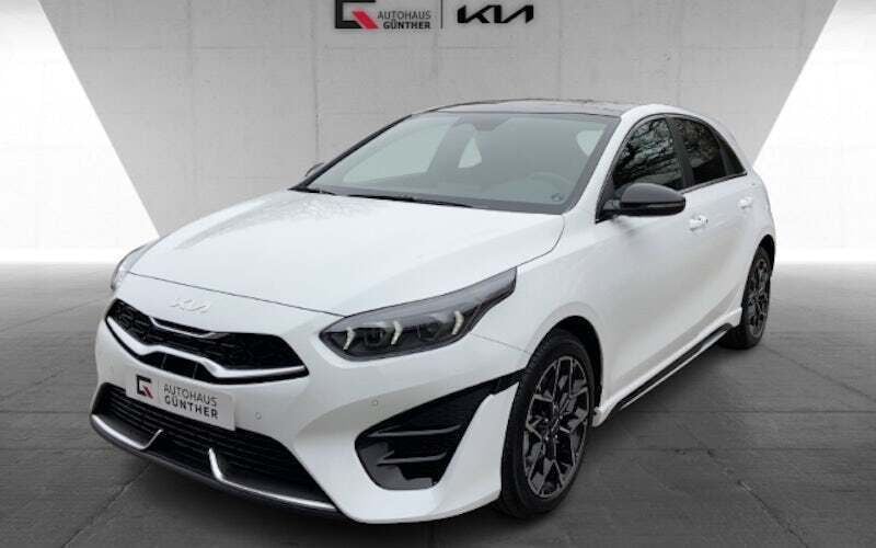 Weiß Neu 2025 Kia Ceed GT-Line Limousine | 30.990 € (Fairer Preis) - Bild 1/4