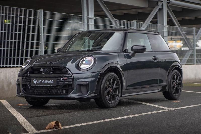 Gebraucht Mini John Cooper Works 156 PS (114 kW) 2024 Grau Kleinwagen