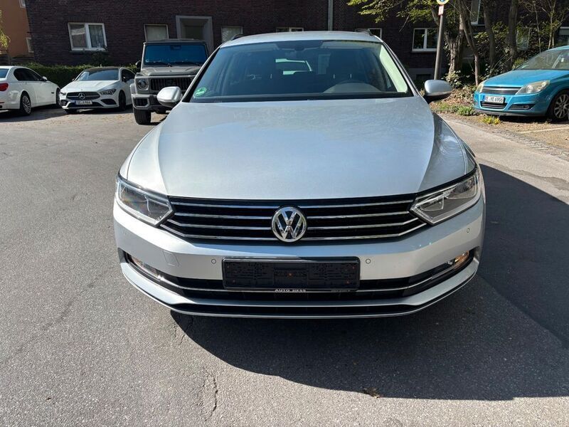 Gebraucht VW Passat 150 PS (110 kW) 2019 Silber Kombi