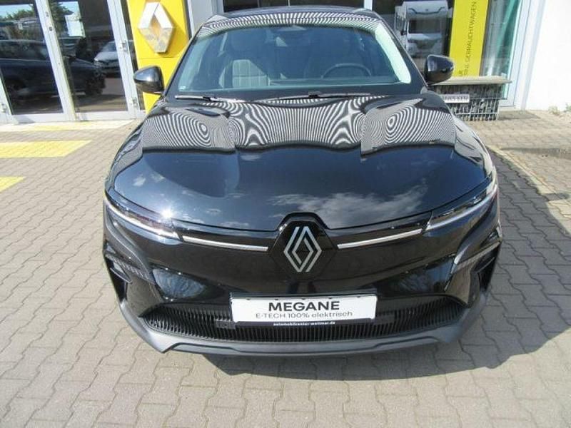 Second-hand Renault Mégane Evolution 96 kW (131 CP) 2023 Negru Berlinǎ