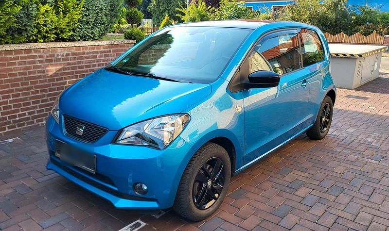 Blau Gebraucht 2017 Seat Mii Chic Kleinwagen | 7.500 € (Fairer Preis) - Bild 1/4