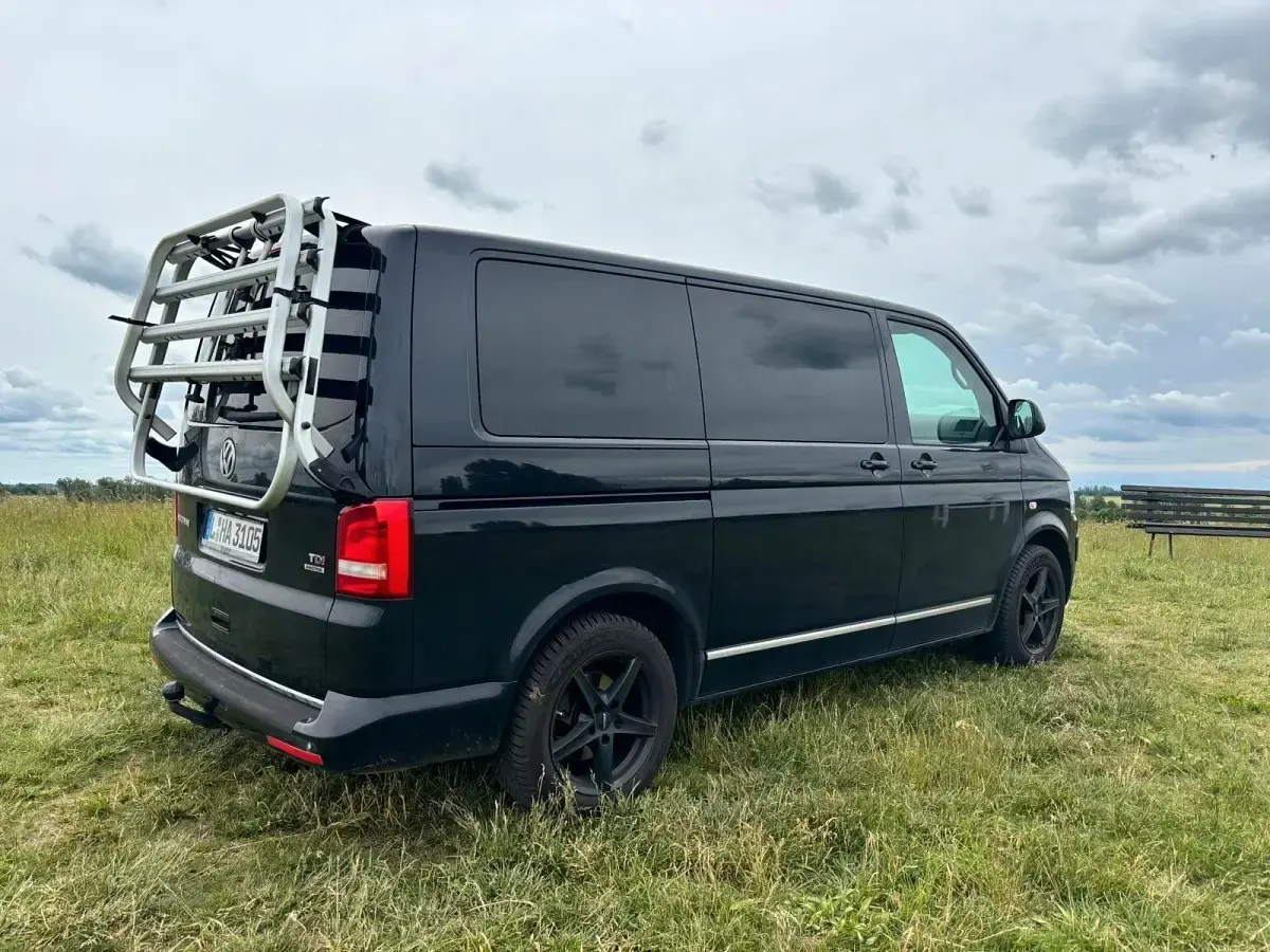Gebraucht VW Multivan 180 PS (132 kW) 2015 Schwarz Van / Kleinbus
