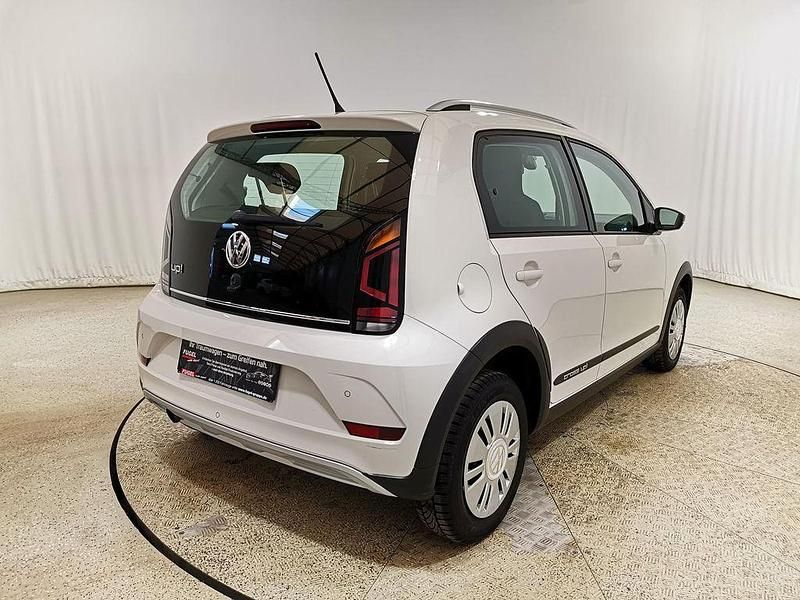 Gebraucht VW cross up! 75 PS (55 kW) 2018 Weiß Kleinwagen