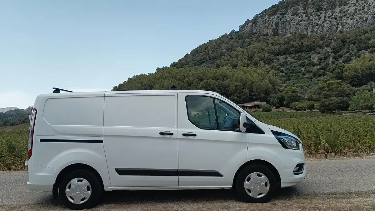 Gebraucht Ford Transit Custom 130 PS (95 kW) 2018 Weiß Van