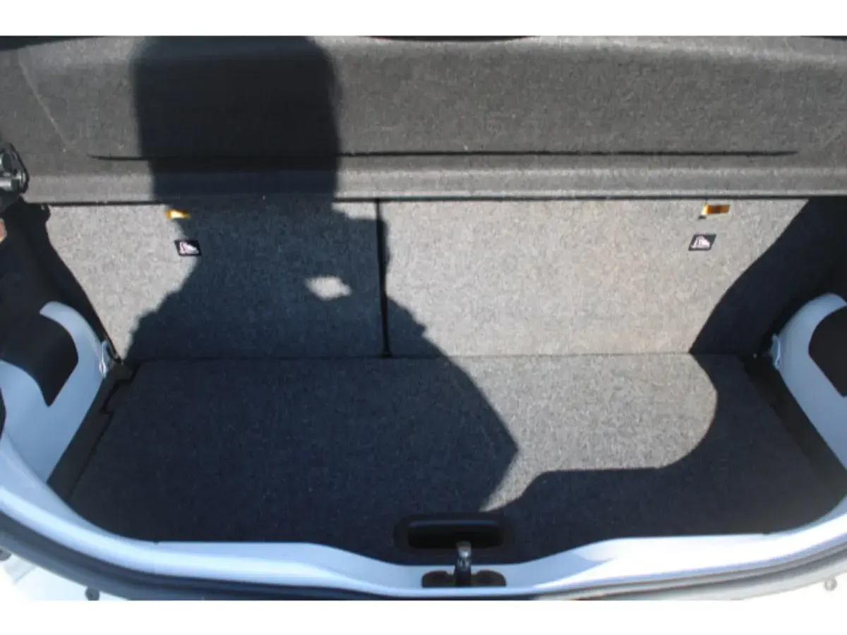 Gebraucht VW up! move up! 60 PS (44 kW) 2019 Weiß Kleinwagen
