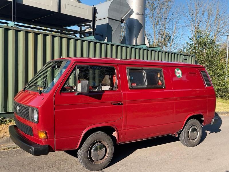 Rot Gebraucht 1988 VW T3 Van | 11.500 € - Bild 1/4