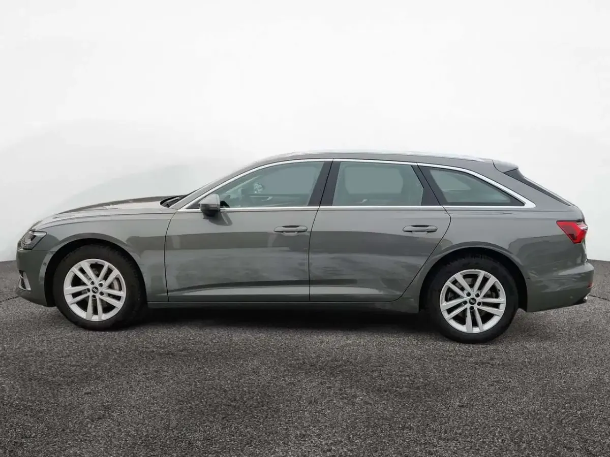 Gebraucht Audi A6 Sport 245 PS (180 kW) 2022 Chronosgrau metallic Kombi