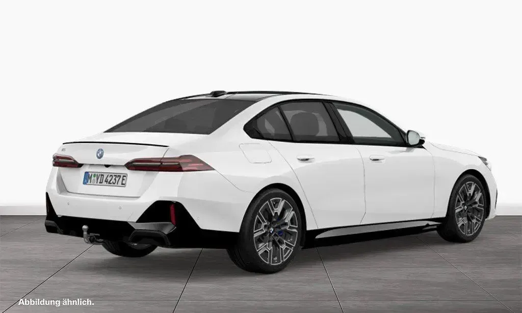 Gebraucht BMW i5 M Sport 289 kW (394 PS) 2024 Alpinweiß uni Limousine