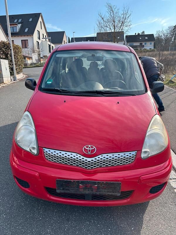 Gebraucht Toyota Yaris 90 PS (66 kW) 2005 Rot Kombi