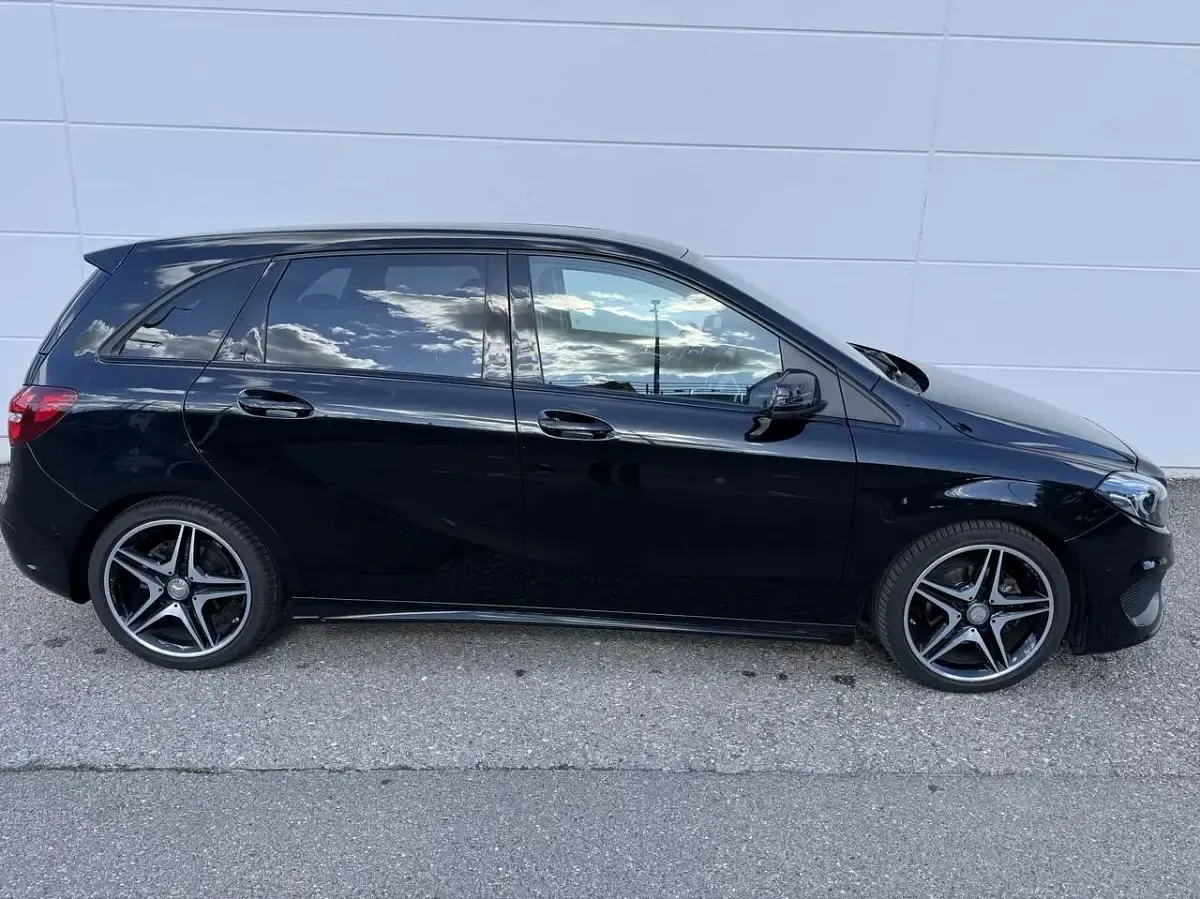 Gebraucht Mercedes B200 AMG 156 PS (114 kW) 2014 Kosmosschwarz  metalliclack Kleinwagen