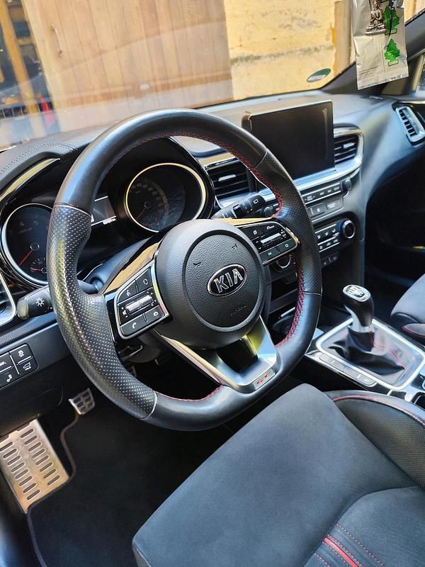 Gebraucht Kia ProCeed GT 204 PS (150 kW) 2019 Weiß Kombi