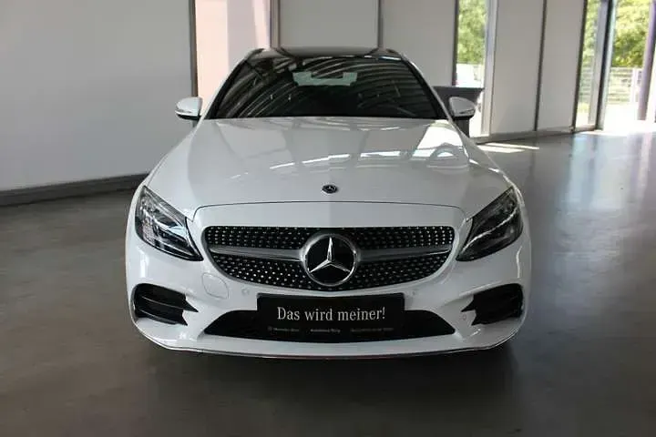 Gebraucht Mercedes C180 AMG 156 PS (114 kW) 2020 Weiß Kombi