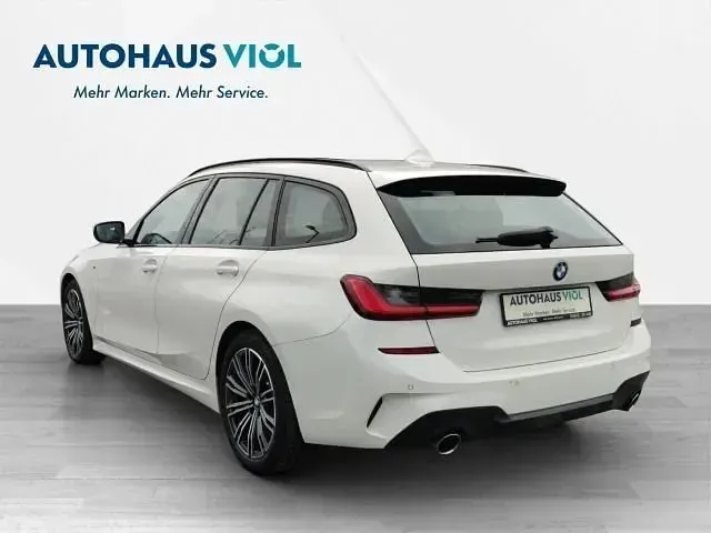 Gebraucht BMW 330 M Sport 265 PS (194 kW) 2019 Weiß Limousine
