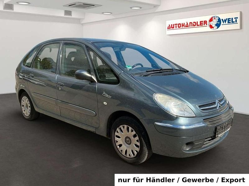 Grau Gebraucht 2009 Citroën Xsara Picasso Van / Kleinbus | 1.499 € (Guter Preis) - Bild 1/3