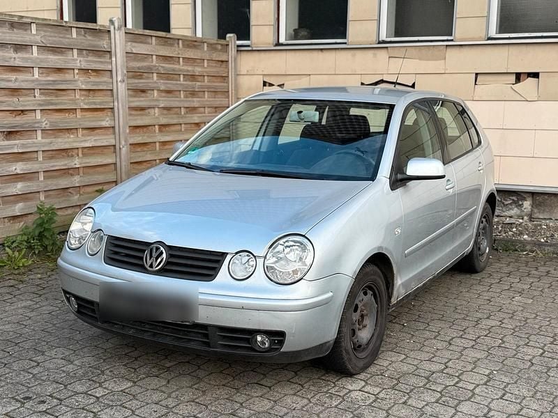 Silber Gebraucht 2002 VW Polo Kleinwagen | 550 € (Superpreis) - Bild 1/4