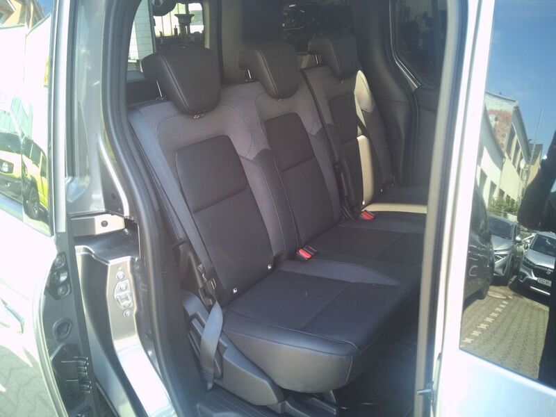 Gebraucht Nissan Townstar N-Connecta 89 kW (122 PS) 2024 Grau Van