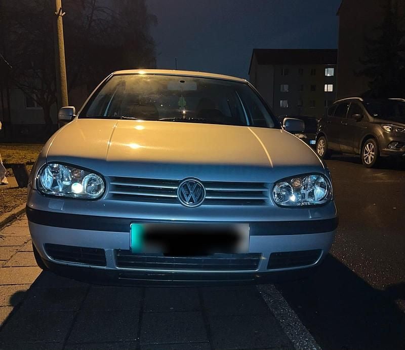 Gebraucht VW Golf IV 102 PS (75 kW) 2001 Silber Kombi