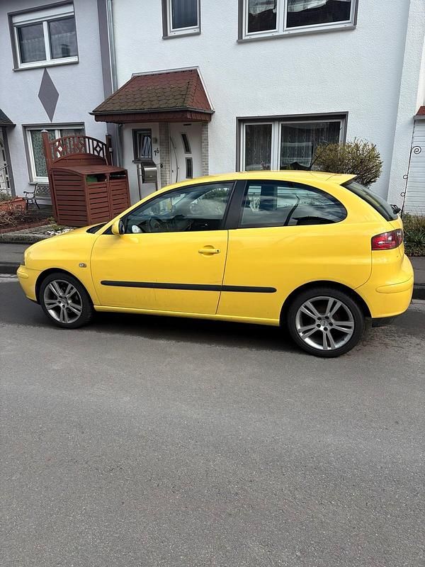 Gebraucht Seat Ibiza 55 PS (40 kW) 2005 Gelb Kleinwagen