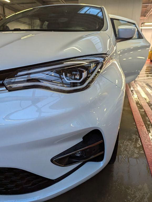 Gebraucht Renault Zoe Experience 80 kW (110 PS) 2021 Weiß Kleinwagen