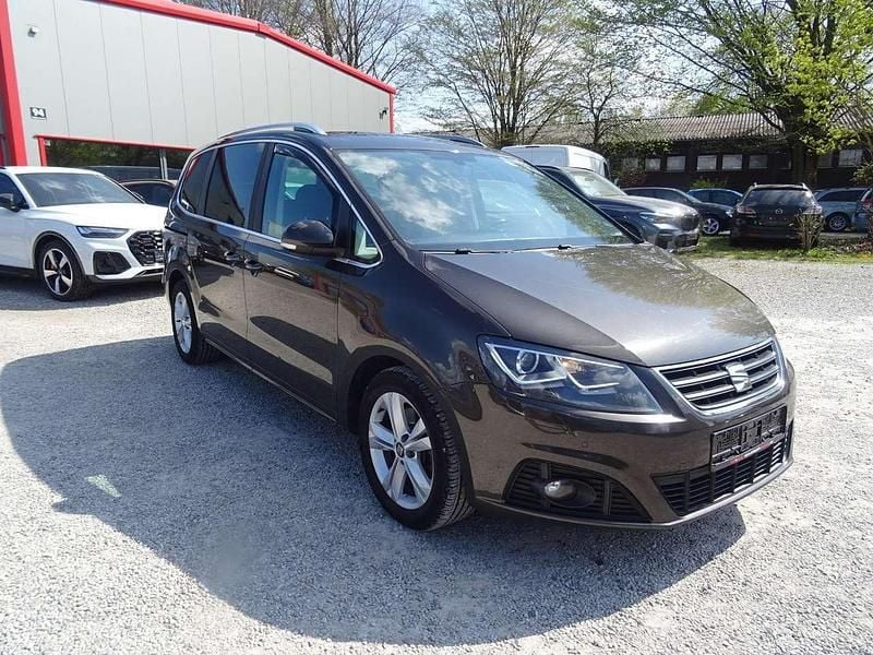 Gebraucht Seat Alhambra Style Plus 184 PS (135 kW) 2015 "roble negro" braun, "roble ne Van / Kleinbus