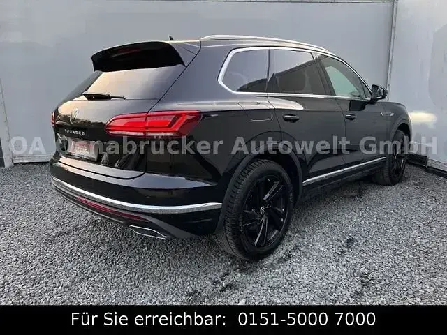 Gebraucht VW Touareg R-line 231 PS (169 kW) 2022 Schwarz SUV