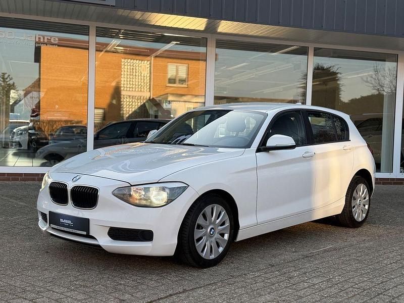 Alpinweiss iii Gebraucht 2014 BMW 116 Kleinwagen | 10.990 € (Etwas zu teuer) - Bild 1/4