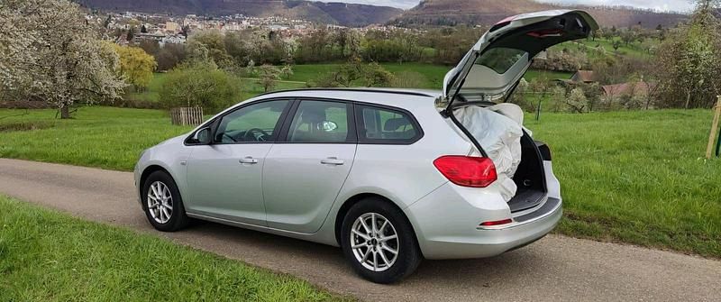 Gebraucht Opel Astra 110 PS (80 kW) 2015 Silber Kombi