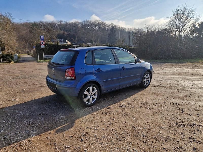 Gebraucht VW Polo 80 PS (58 kW) 2008 Blau Kleinwagen