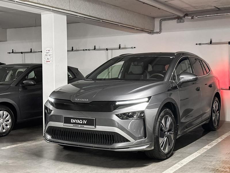 Graphite grau (grau) Neu 2026 Skoda Enyaq iV SUV | 49.300 € (Superpreis) - Bild 1/4