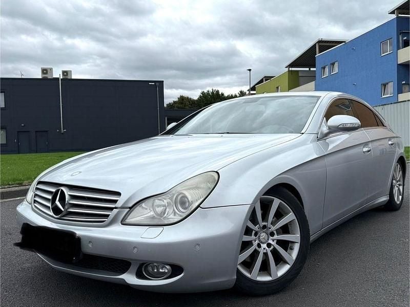 Silber Gebraucht 2006 Mercedes CLS320 Limousine | 4.950 € (Superpreis) - Bild 1/4