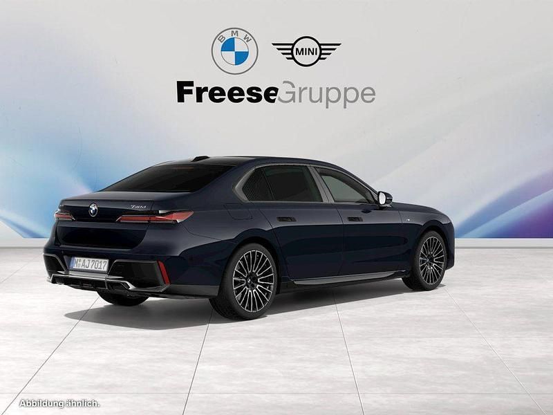 Gebraucht BMW 740 Shadowline 299 PS (219 kW) 2025 Schwarz Limousine
