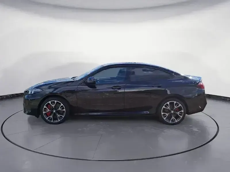 Gebraucht BMW 223 Active Tourer M Sport 204 PS (150 kW) 2025 Schwarz Van / Kleinbus