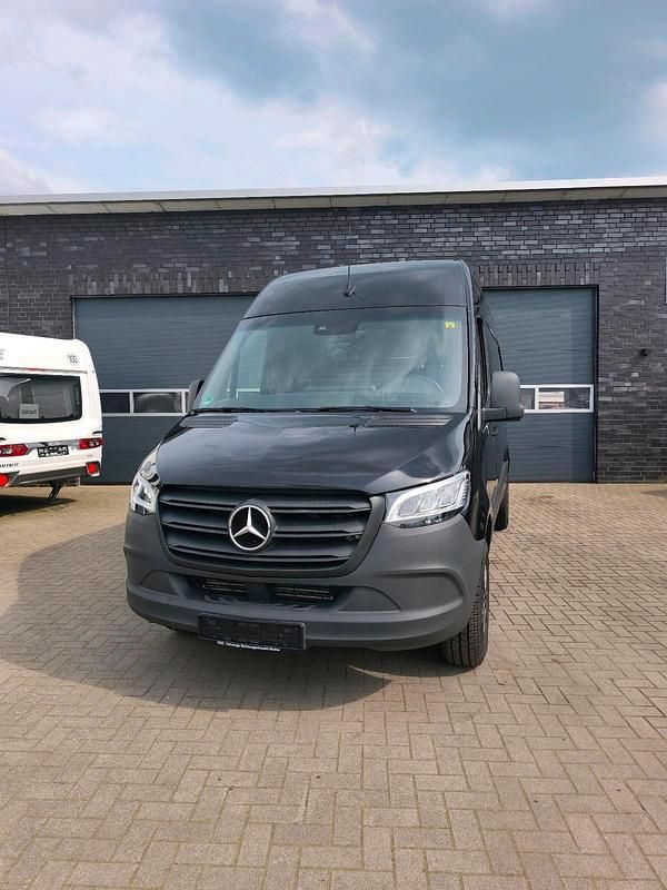 Gebraucht Mercedes Sprinter 143 PS (105 kW) 2019 Schwarz Van