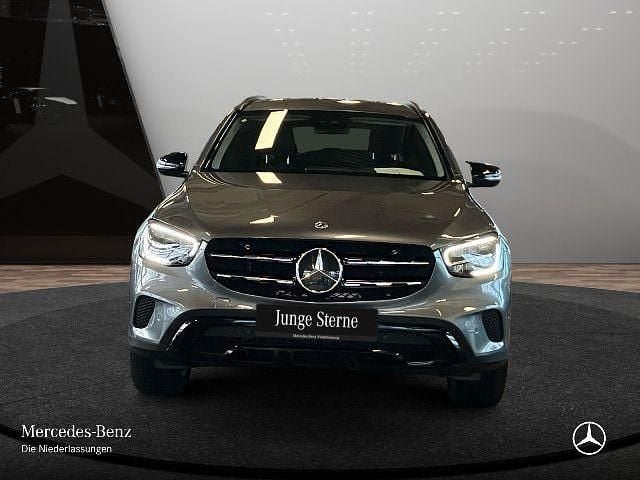 Gebraucht Mercedes GLC300e 320 PS (235 kW) 2021