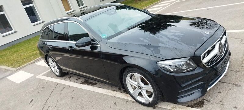 Schwarz Gebraucht 2018 Mercedes E400 AMG Limousine | 29.900 € (Superpreis) - Bild 1/4