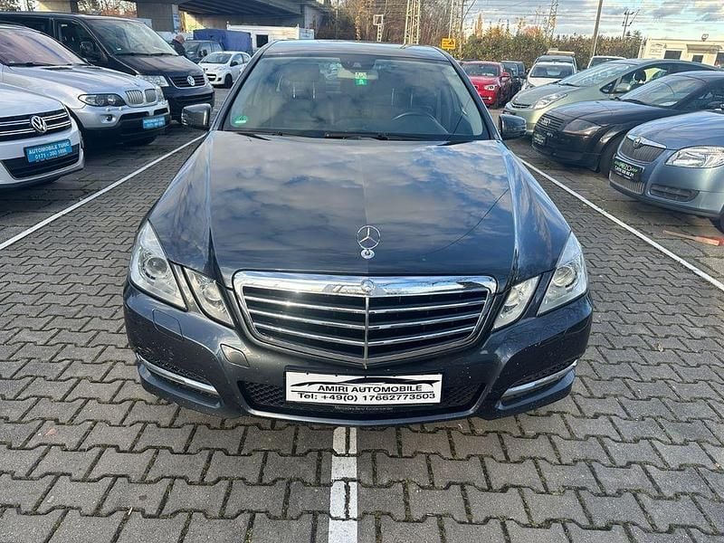 Gebraucht Mercedes E350 272 PS (200 kW) 2011 Grau Limousine
