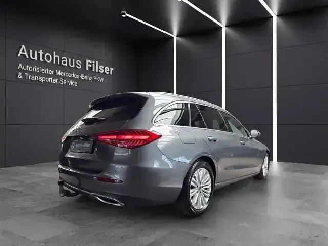 Gebraucht Mercedes C220 Avantgarde 197 PS (144 kW) 2024 Andere Kombi