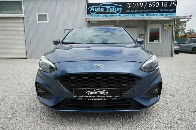 Gebraucht Ford Focus ST-Line 125 PS (91 kW) 2020 Blau Limousine