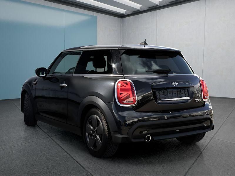 Gebraucht Mini Cooper 136 PS (100 kW) 2023 Schwarz Kleinwagen